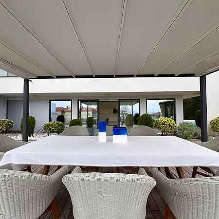 Апартаменты Family-friendly With Swimming Pool Vantacici, Krk - 25094 Малинска